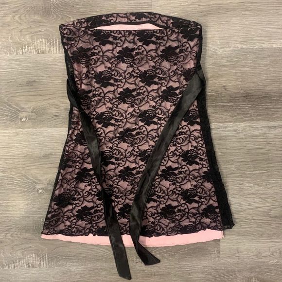 Kismet | Black & Pink lace Strapless Top - Picture 6 of 7